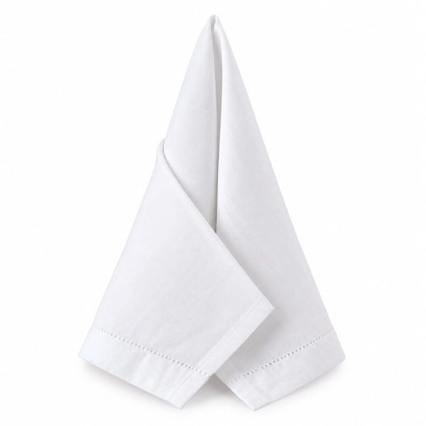 Servilleta de tela blanca con borde de vainica