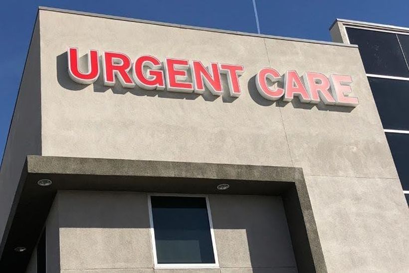 Urgent care clinic for tooth pain treatment.