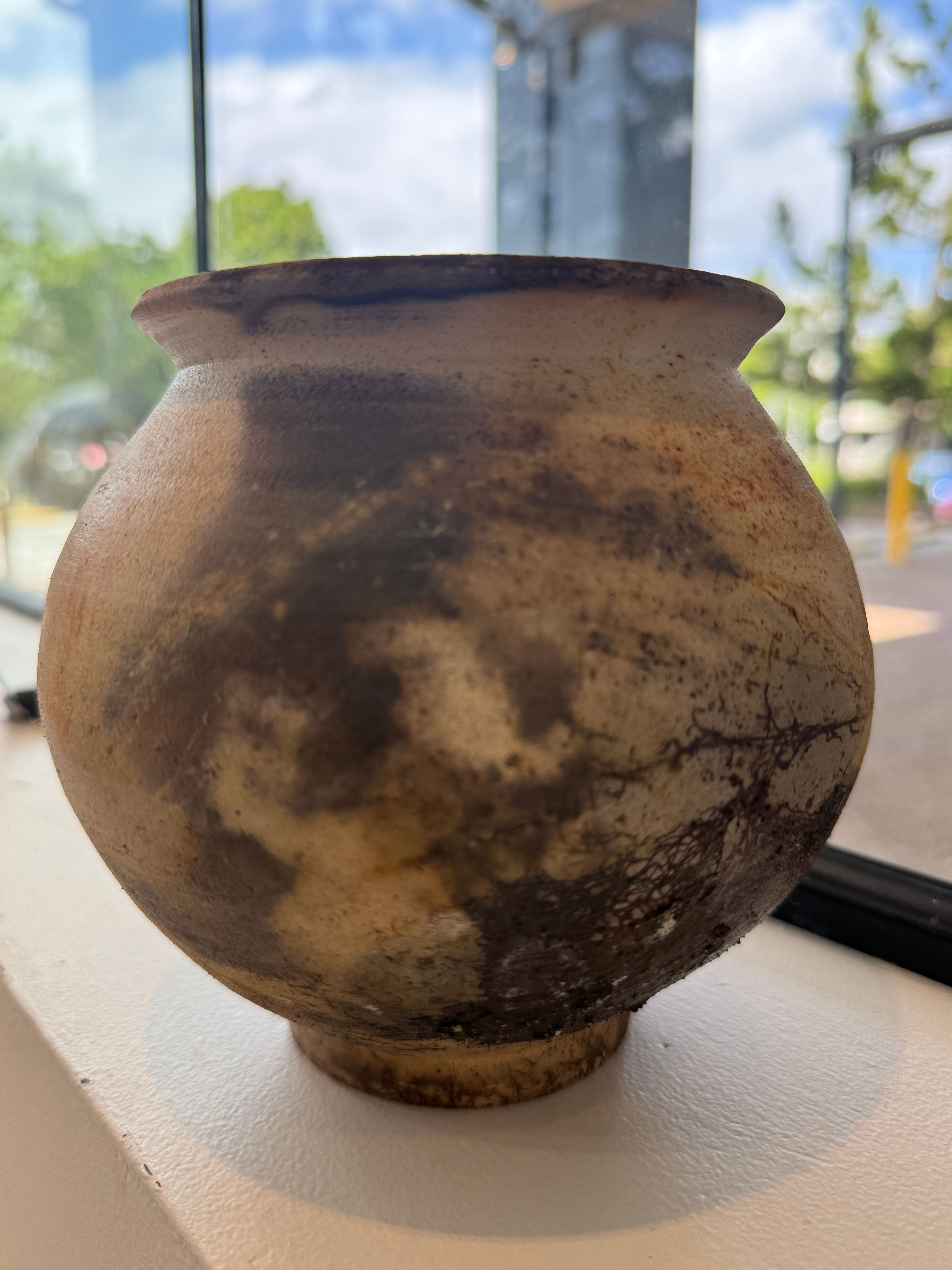 Low Tide, ceramic sculpture by Paula Bowie, available at Straddievarious Brisbane art gallery