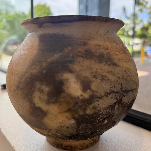 Low Tide, ceramic sculpture by Paula Bowie, available at Straddievarious Brisbane art gallery