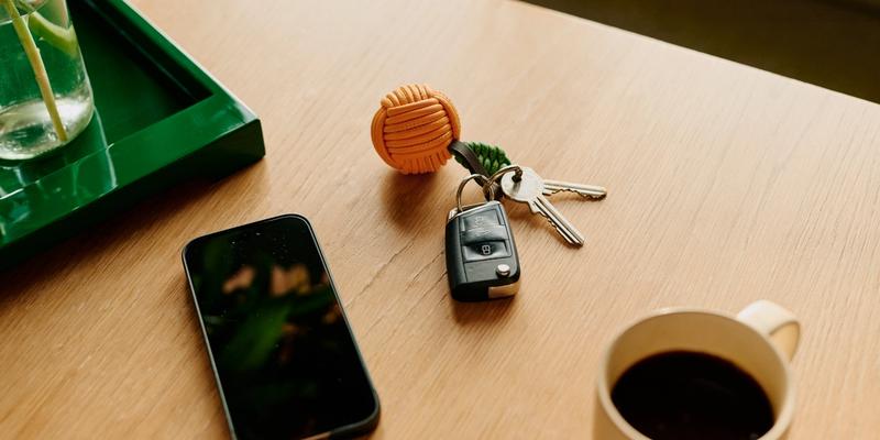 Forhandlere byr på en bruktbil i Nettbils budrunde