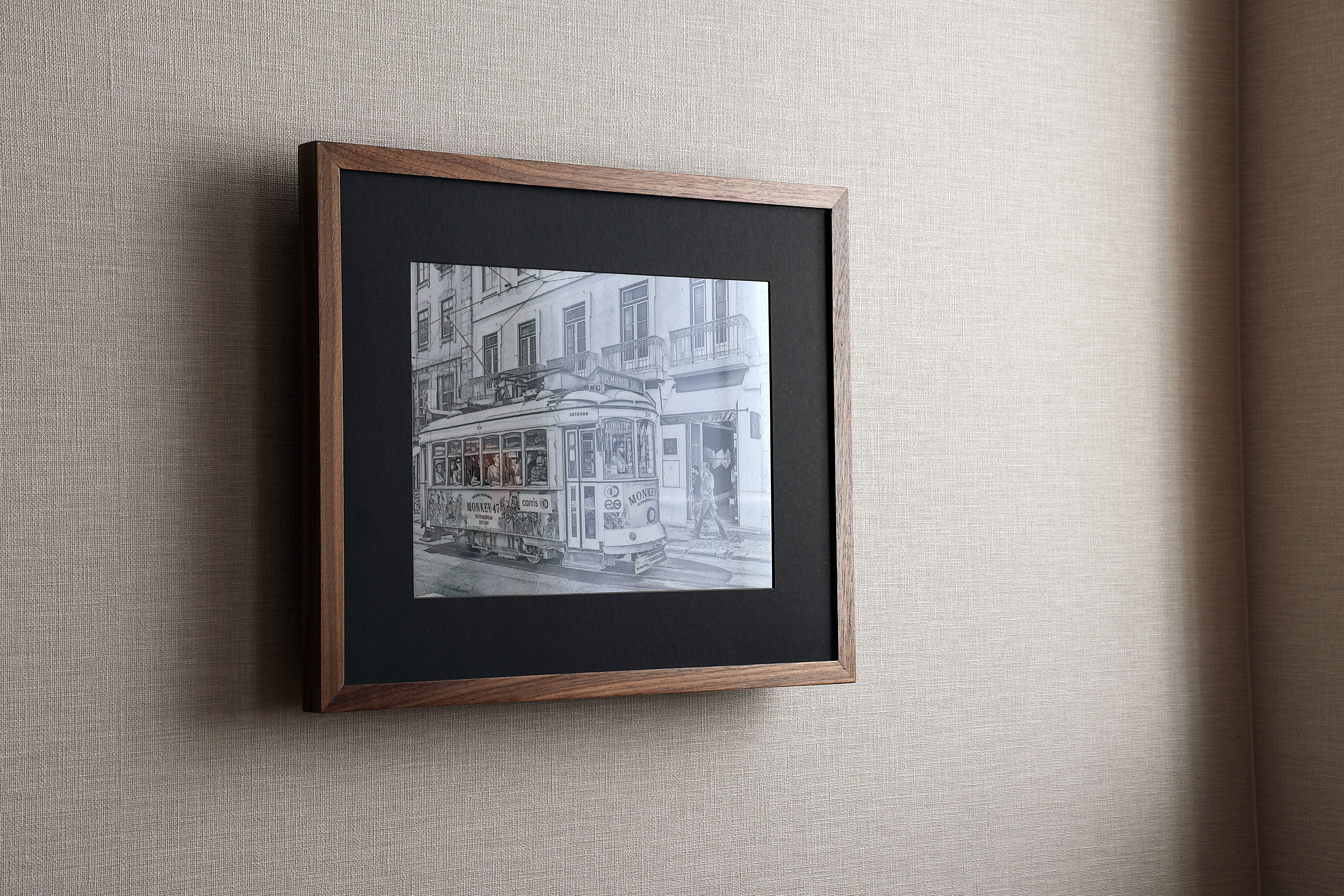 Galari: The Ever-Changing Art Frame