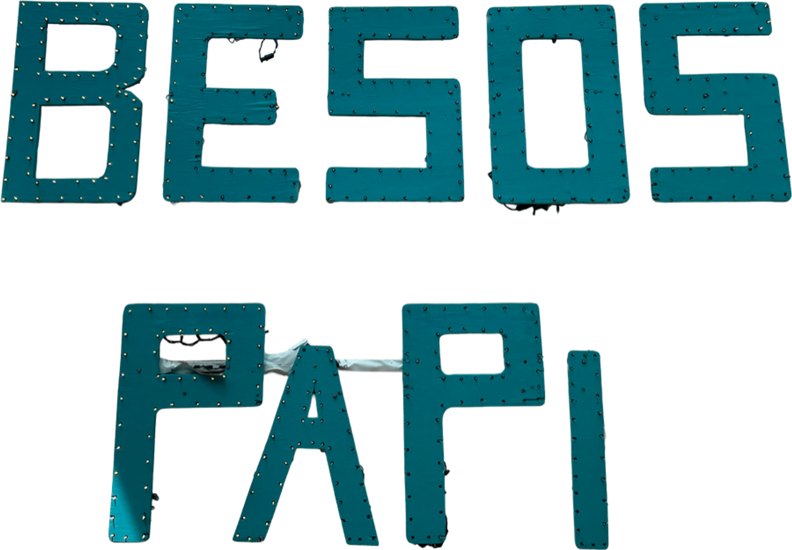 Besos Papi sign