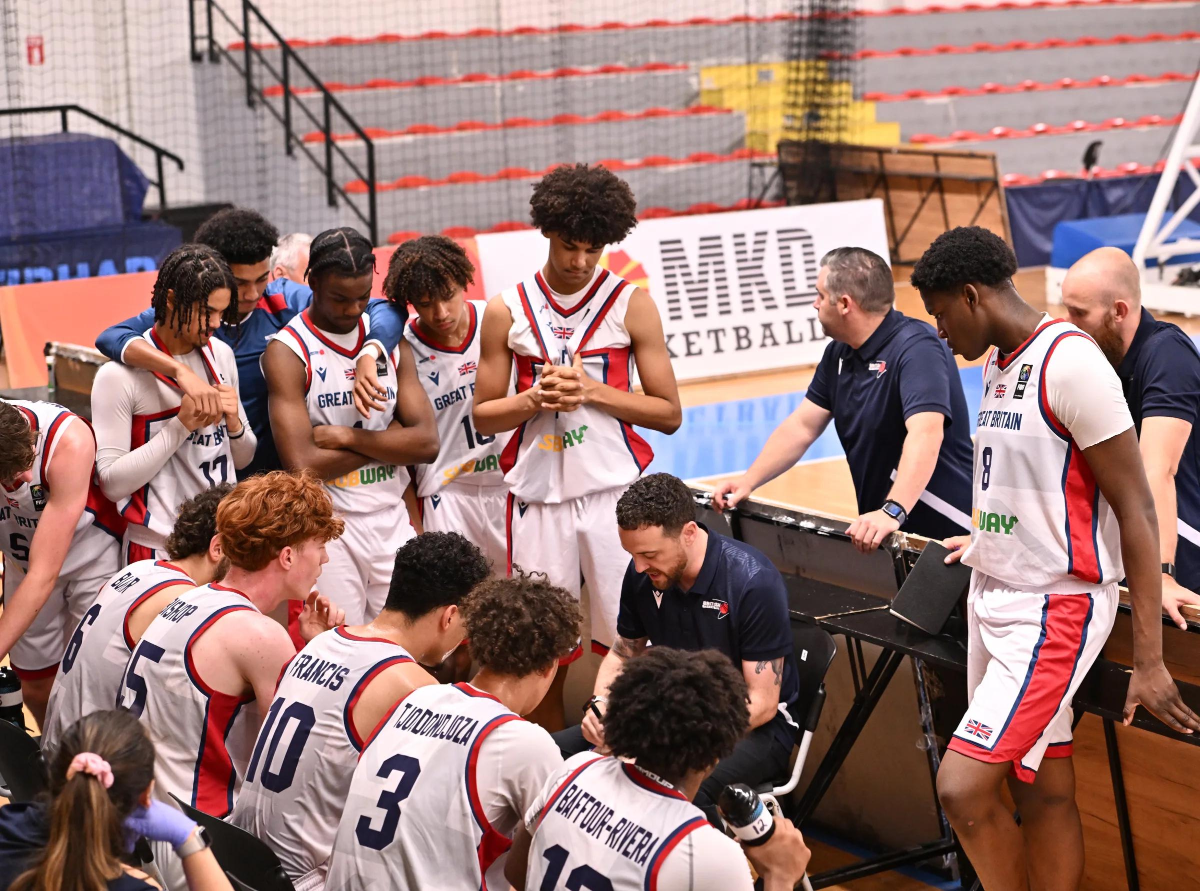Coach Jefferson talks to the squad against Hungary at U16 Men's EuroBasket