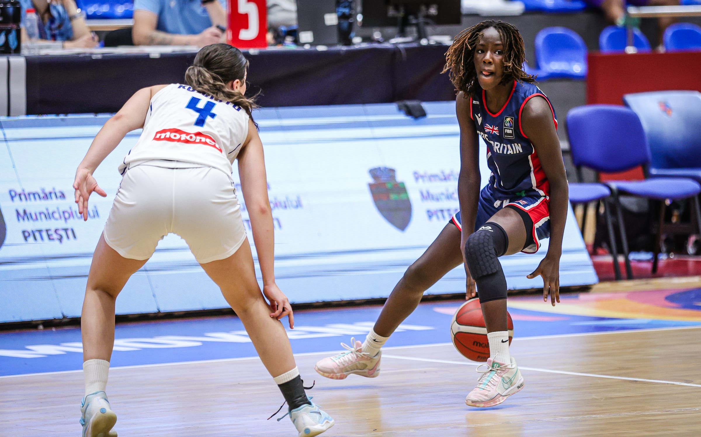 Neve Rugette handles the ball at U16 Women's EuroBasket