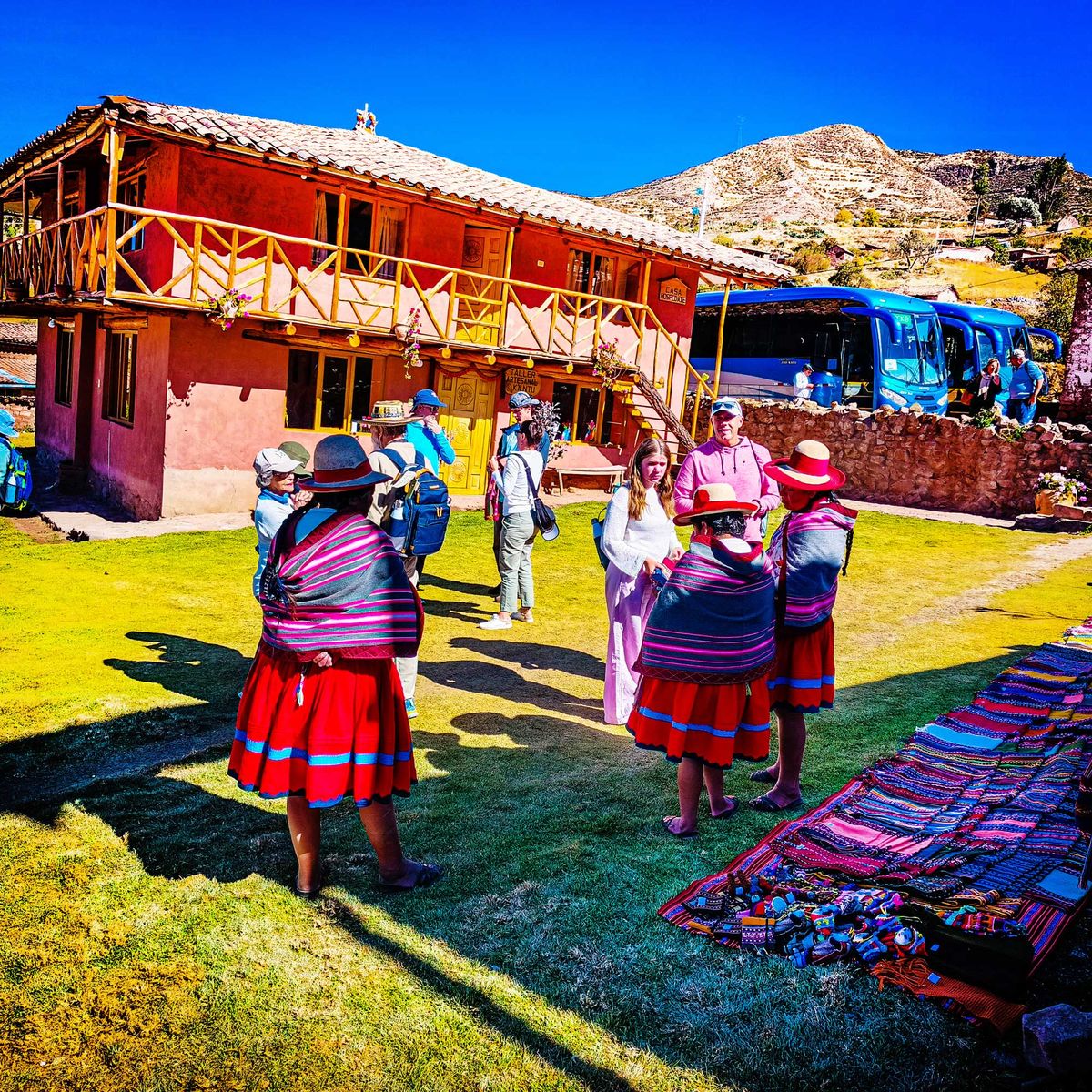 Photographic gallery of the Misminay community