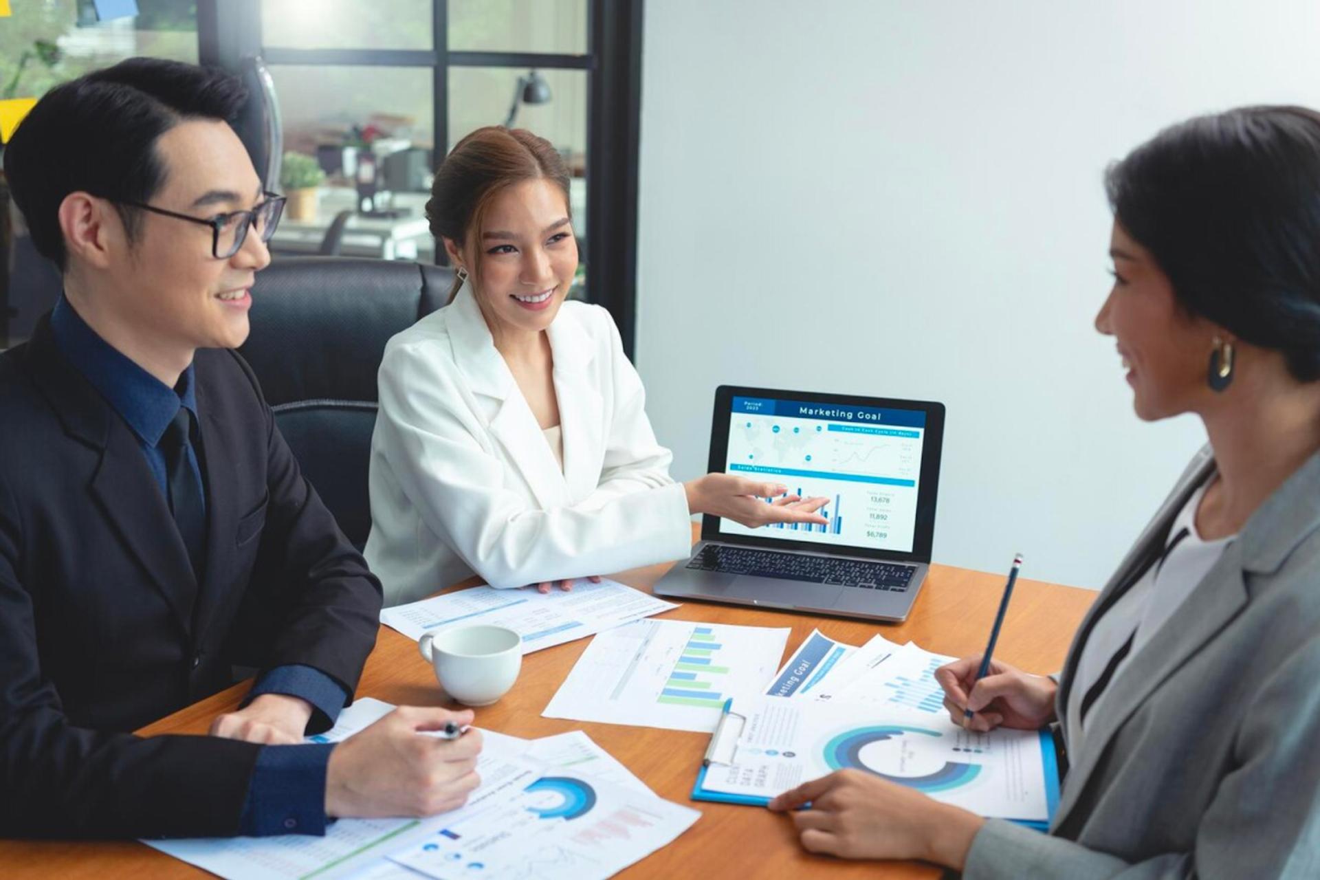 How to Answer the "Why JP Morgan?" Interview Question | Leland