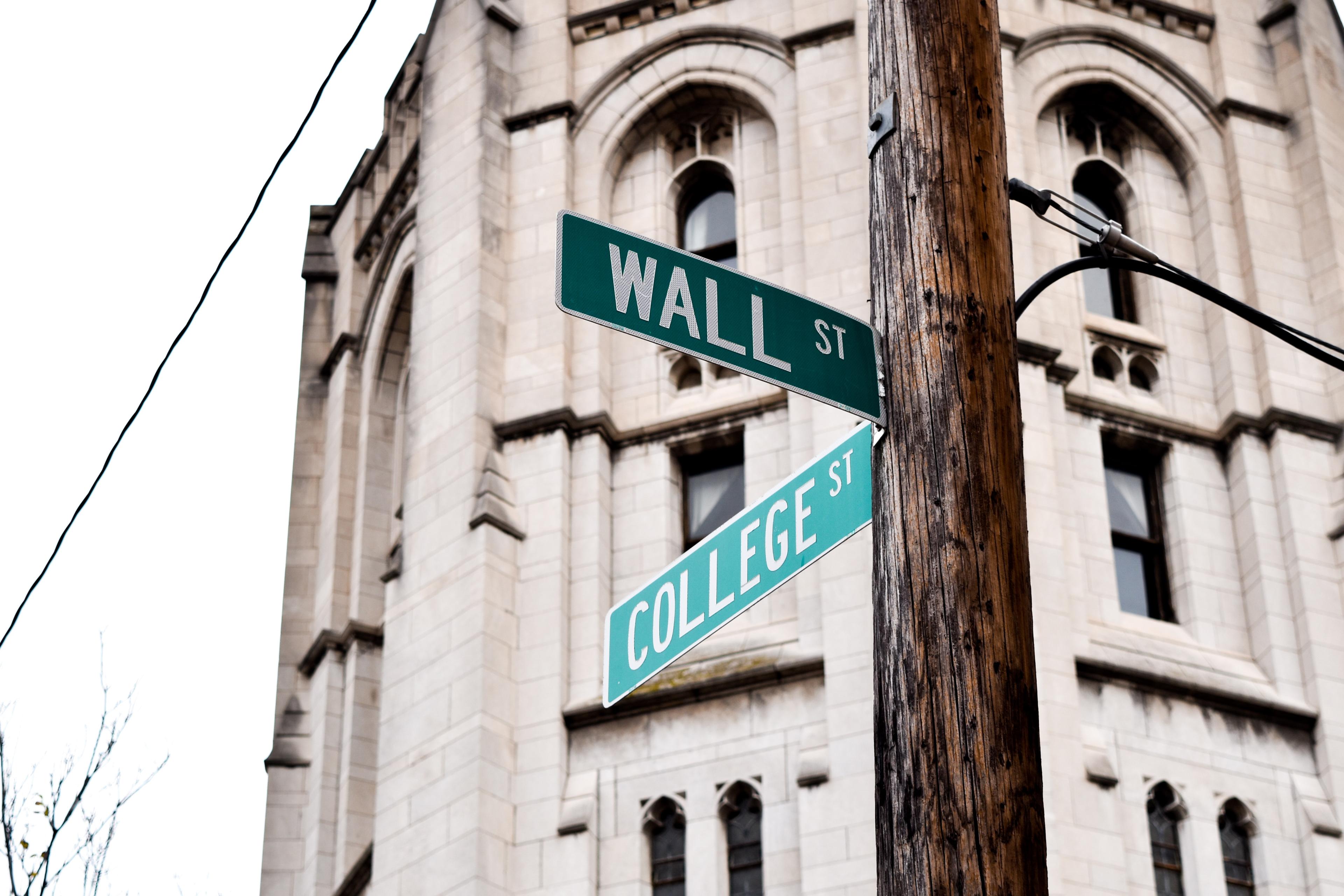 Yale Law School Program and Application Overview Leland