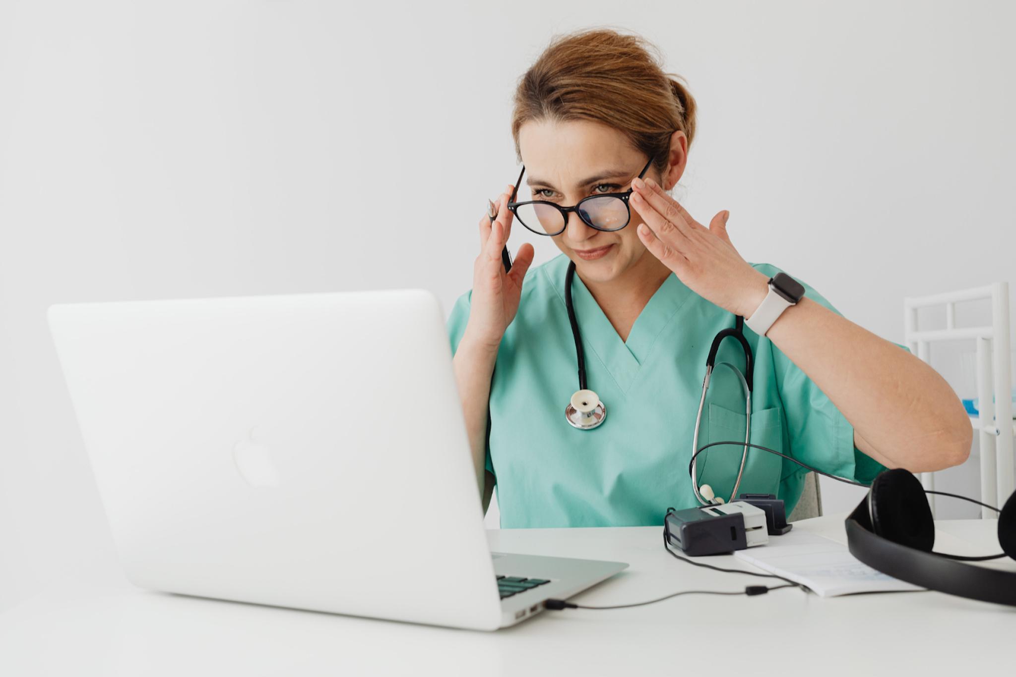 How to Become an Audiologist: Schooling, Career Path, & Salary | Leland