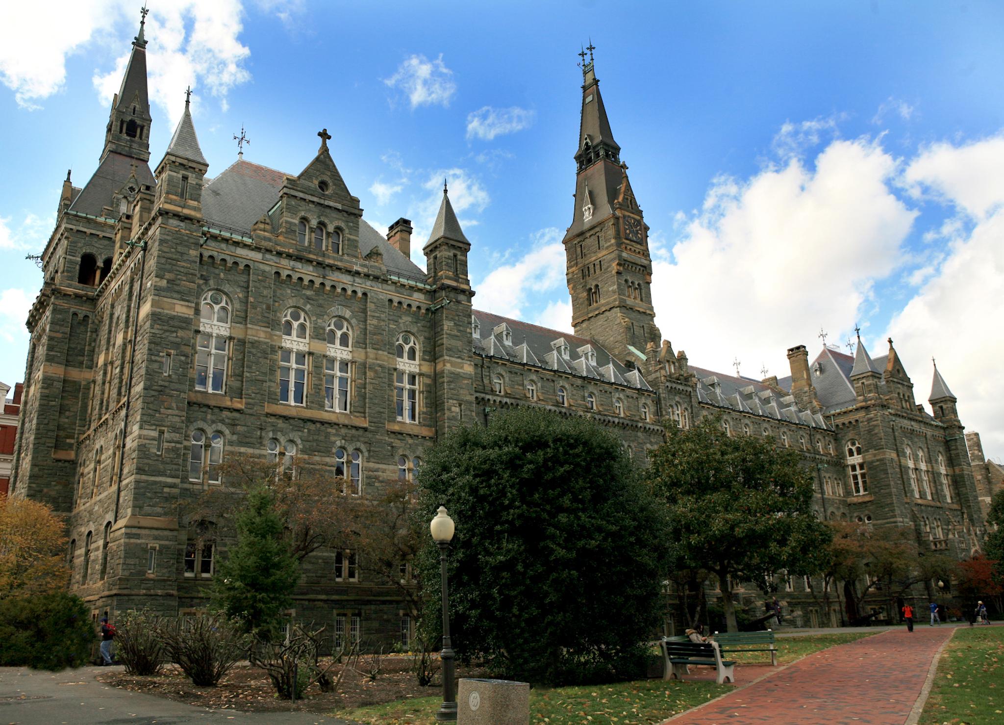 How to Get Into Georgetown Medical School – Ranking, Acceptance Rate ...