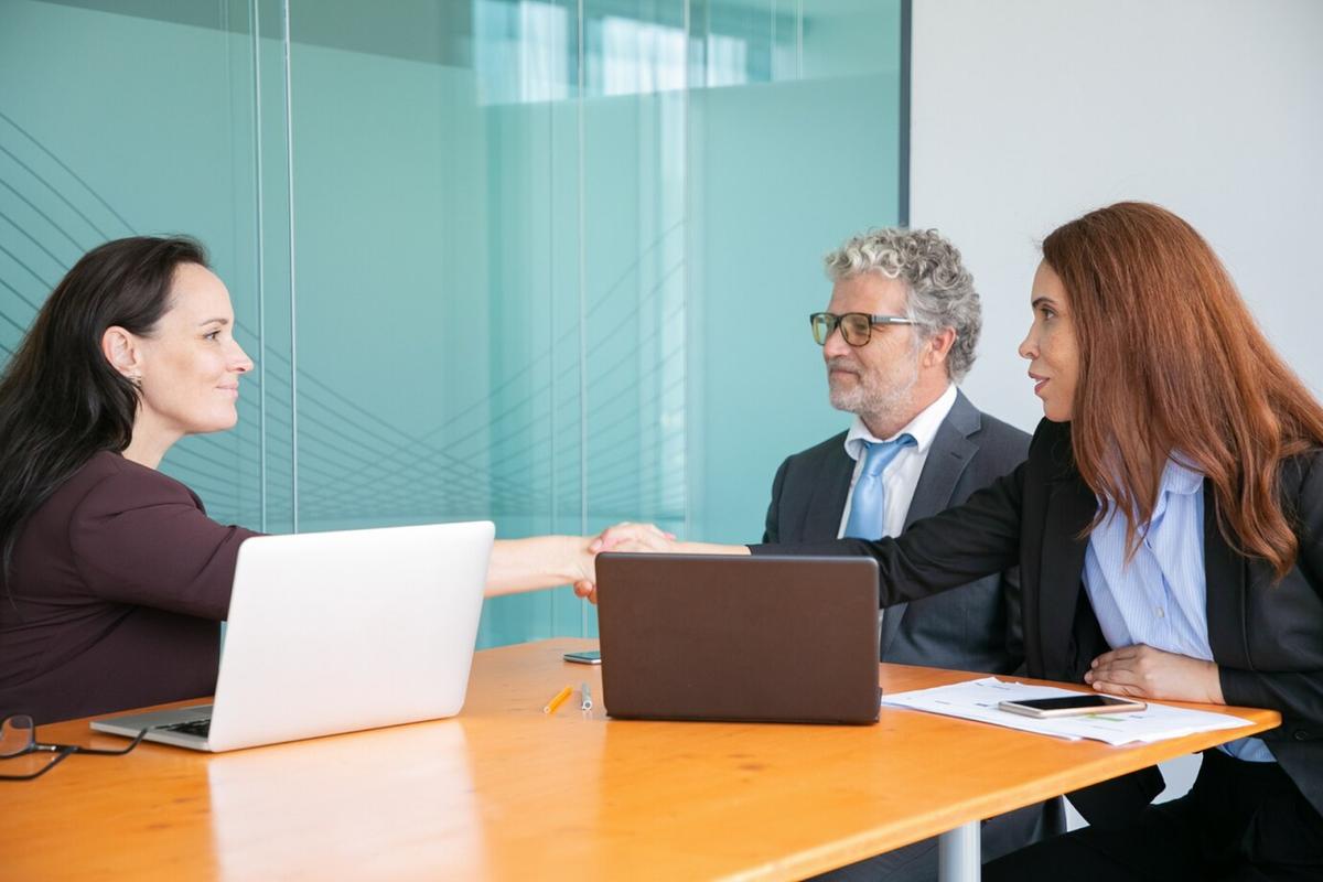 20+ Best Questions to Ask at the End of an Interview | Leland