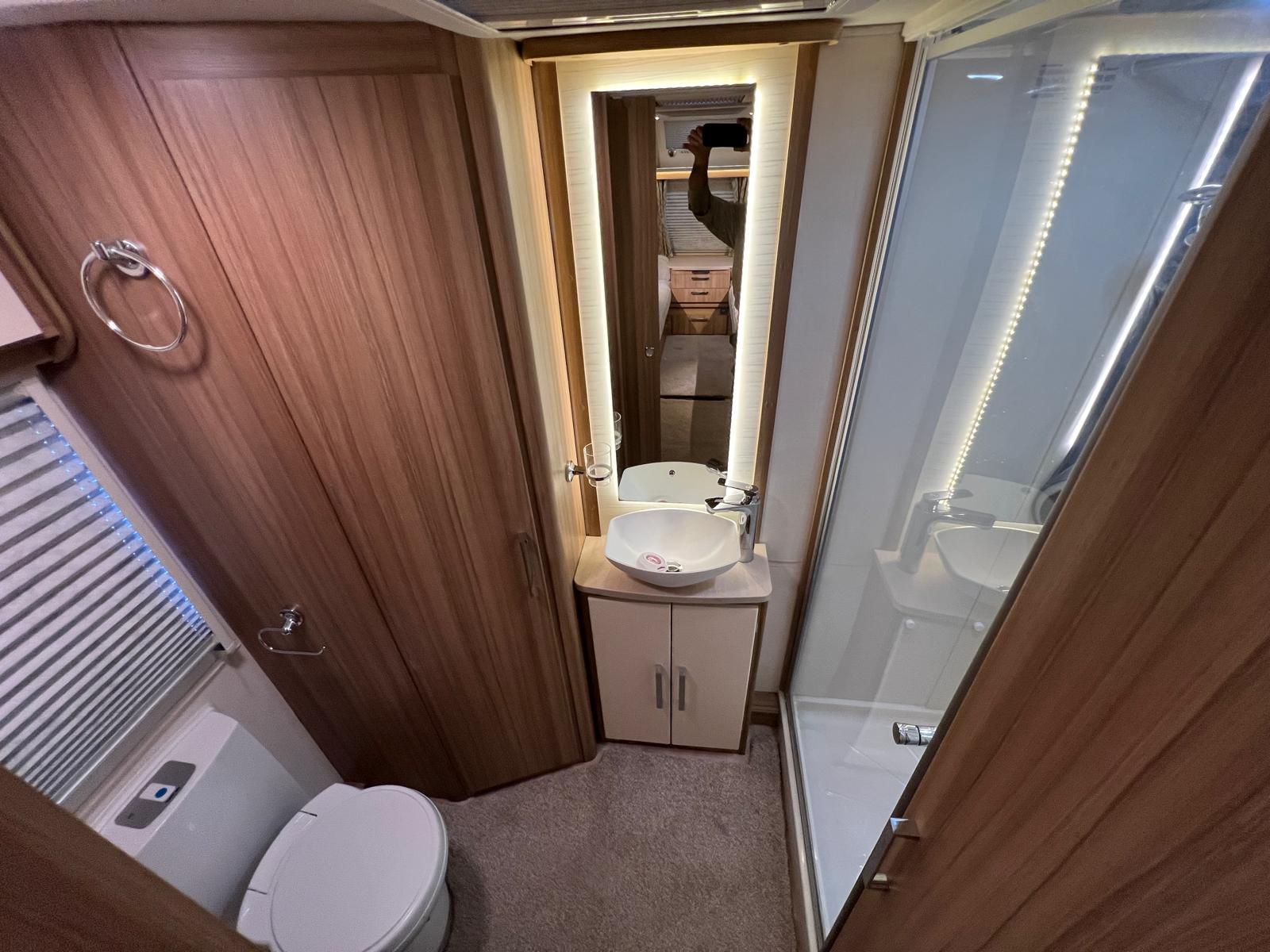 2016 Lunar Clubman CK for sale at RAR Caravans — photo 17 of 19