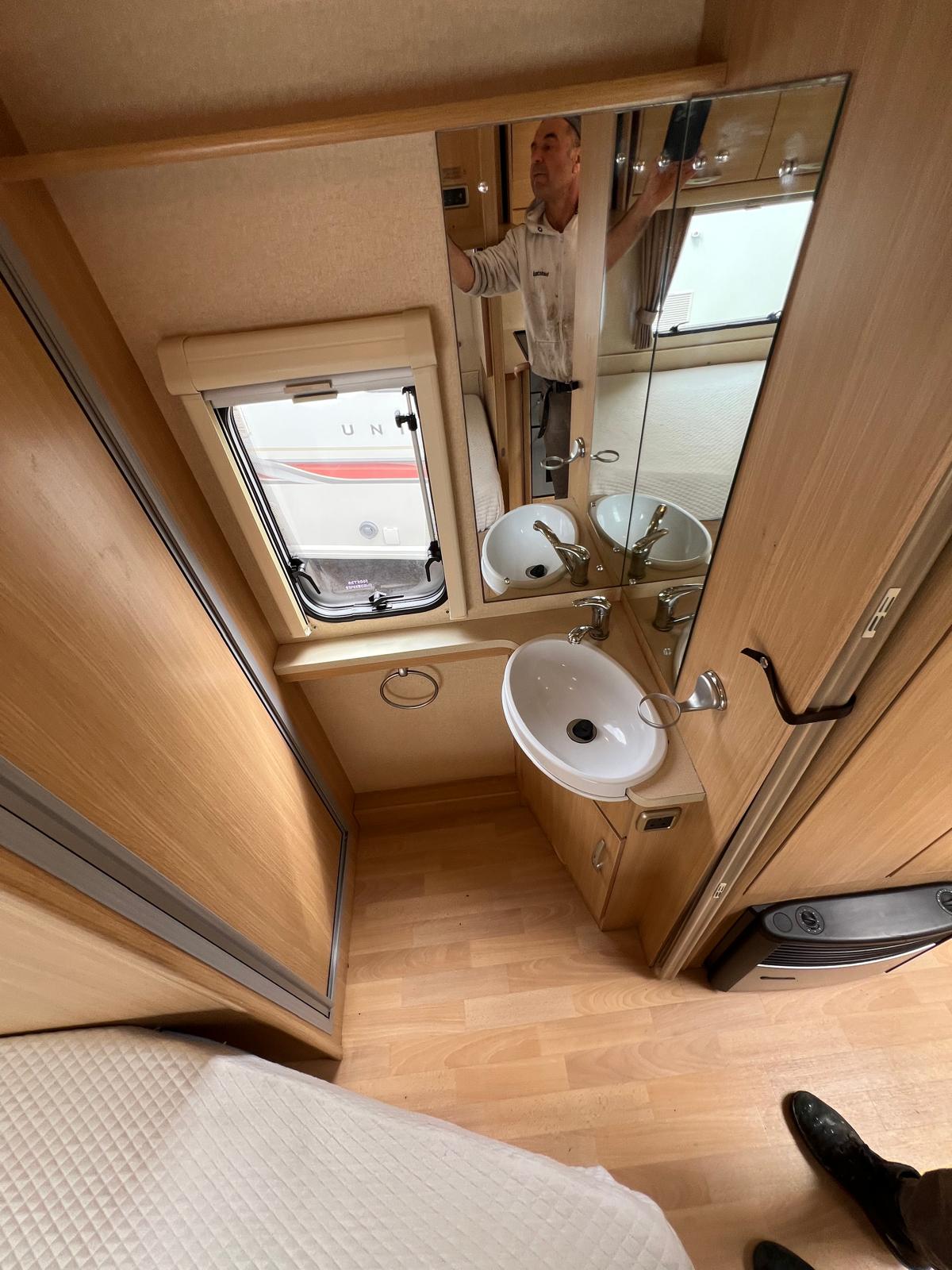 Caravan Image