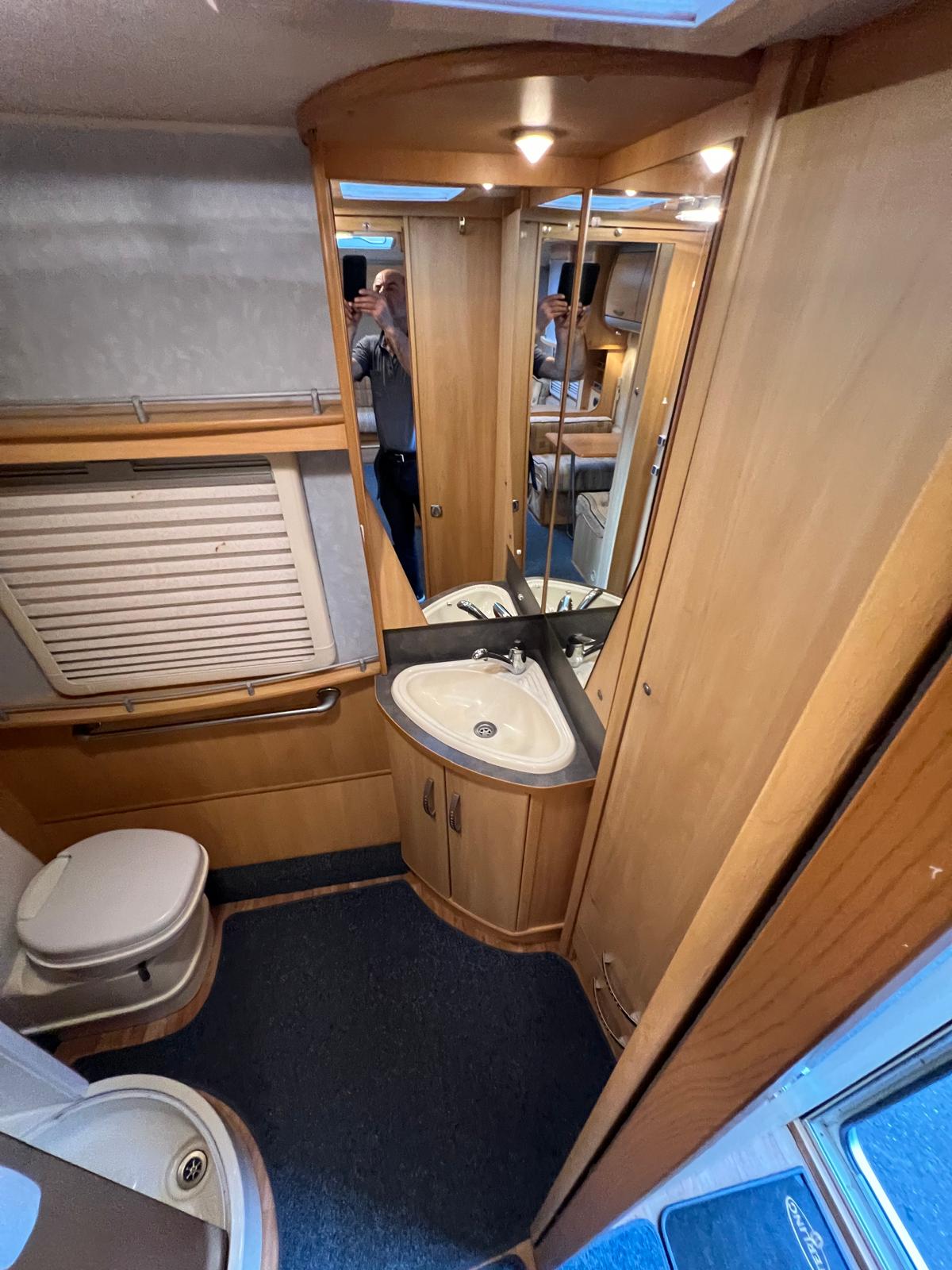 Caravan Image
