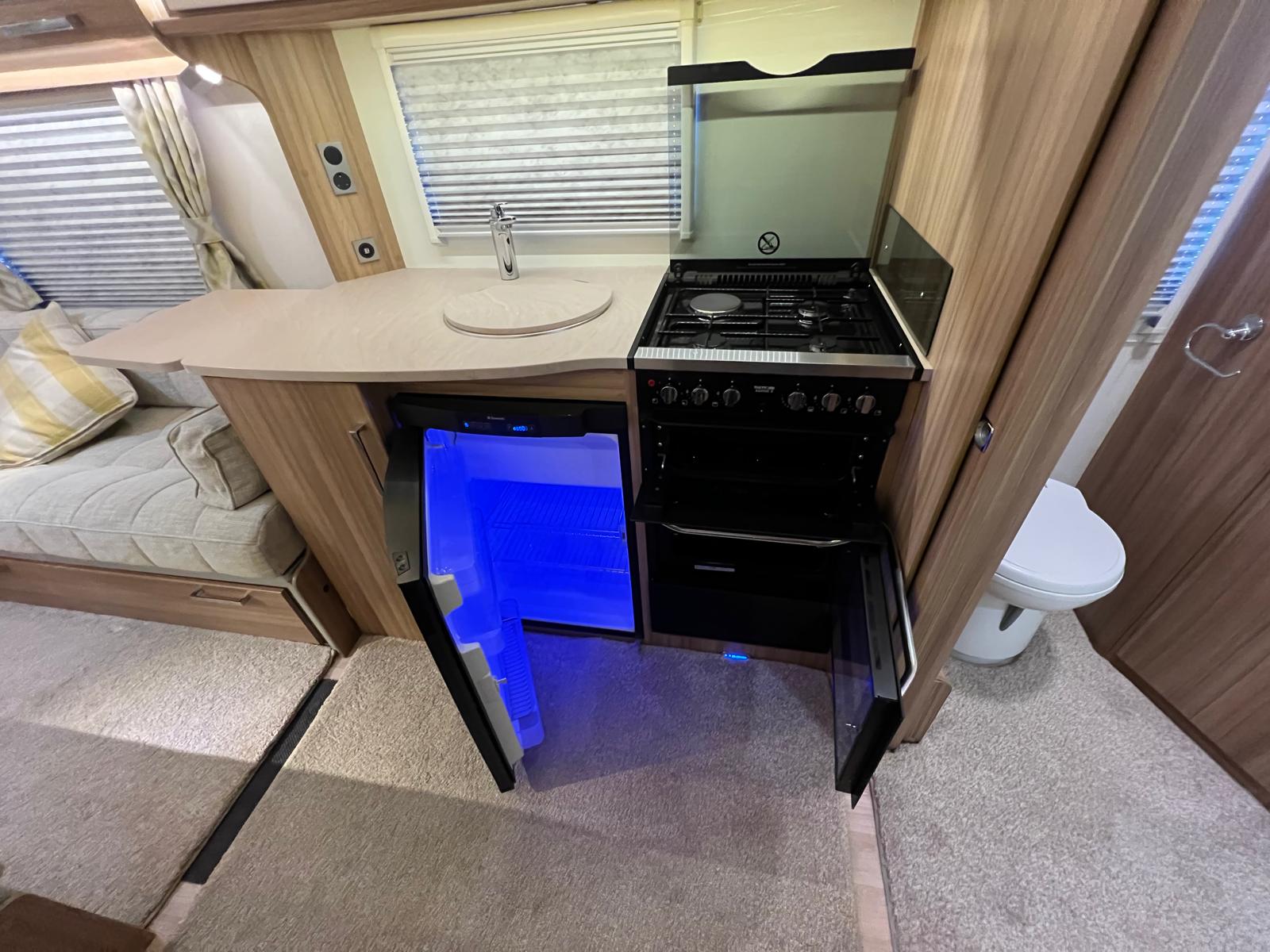 2016 Lunar Clubman CK for sale at RAR Caravans — photo 15 of 19