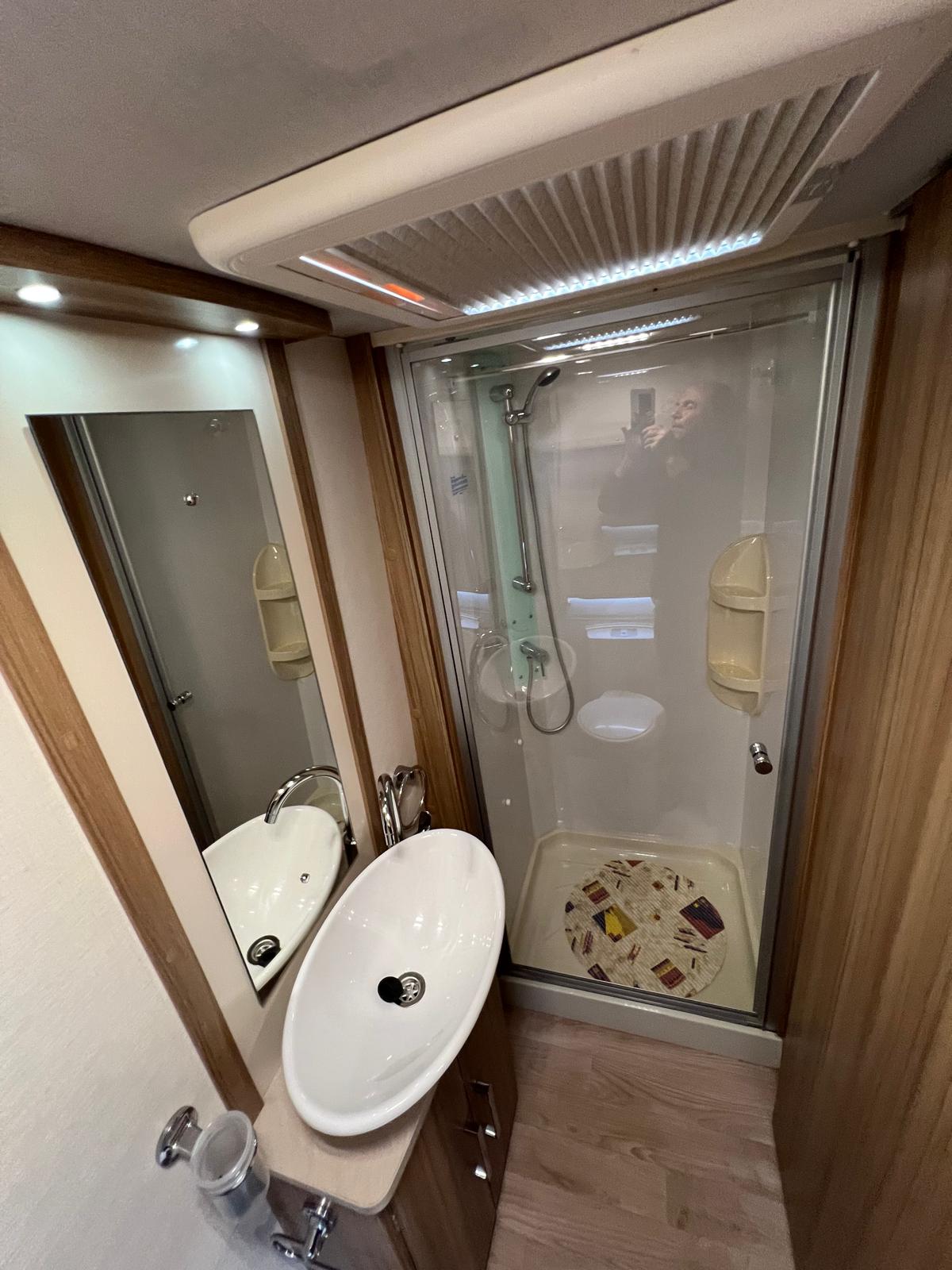 Caravan Image