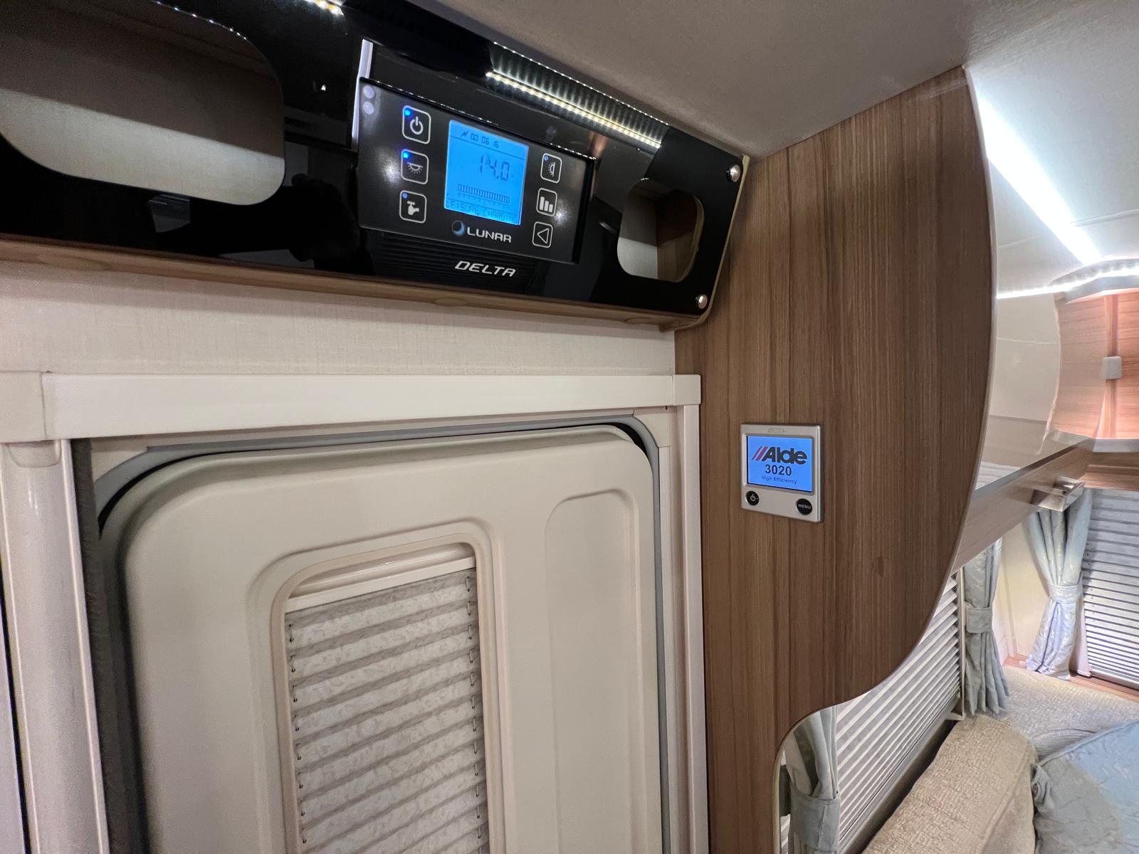 2016 Lunar Delta RI for sale at RAR Caravans — photo 20 of 20