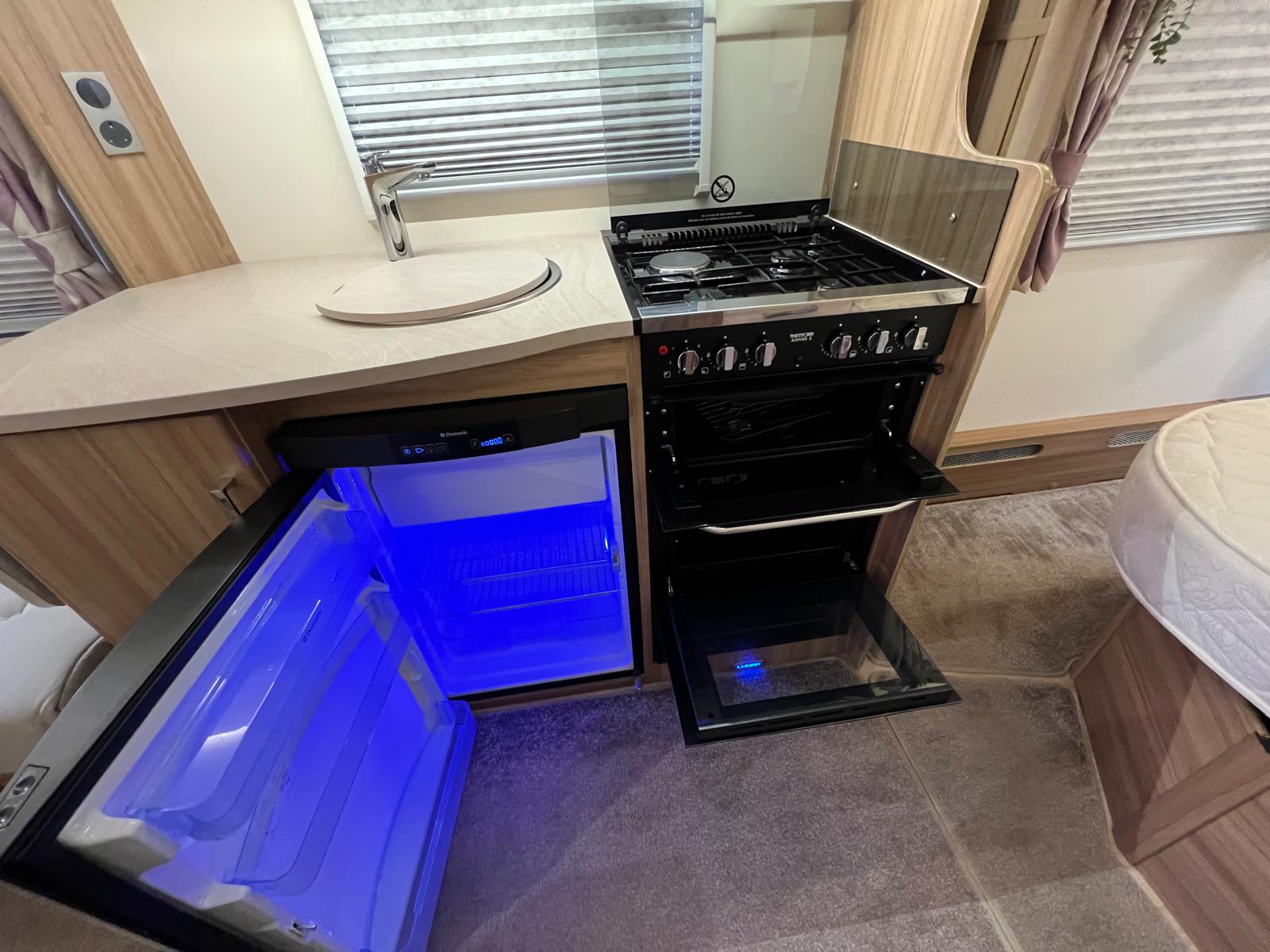 Caravan Image
