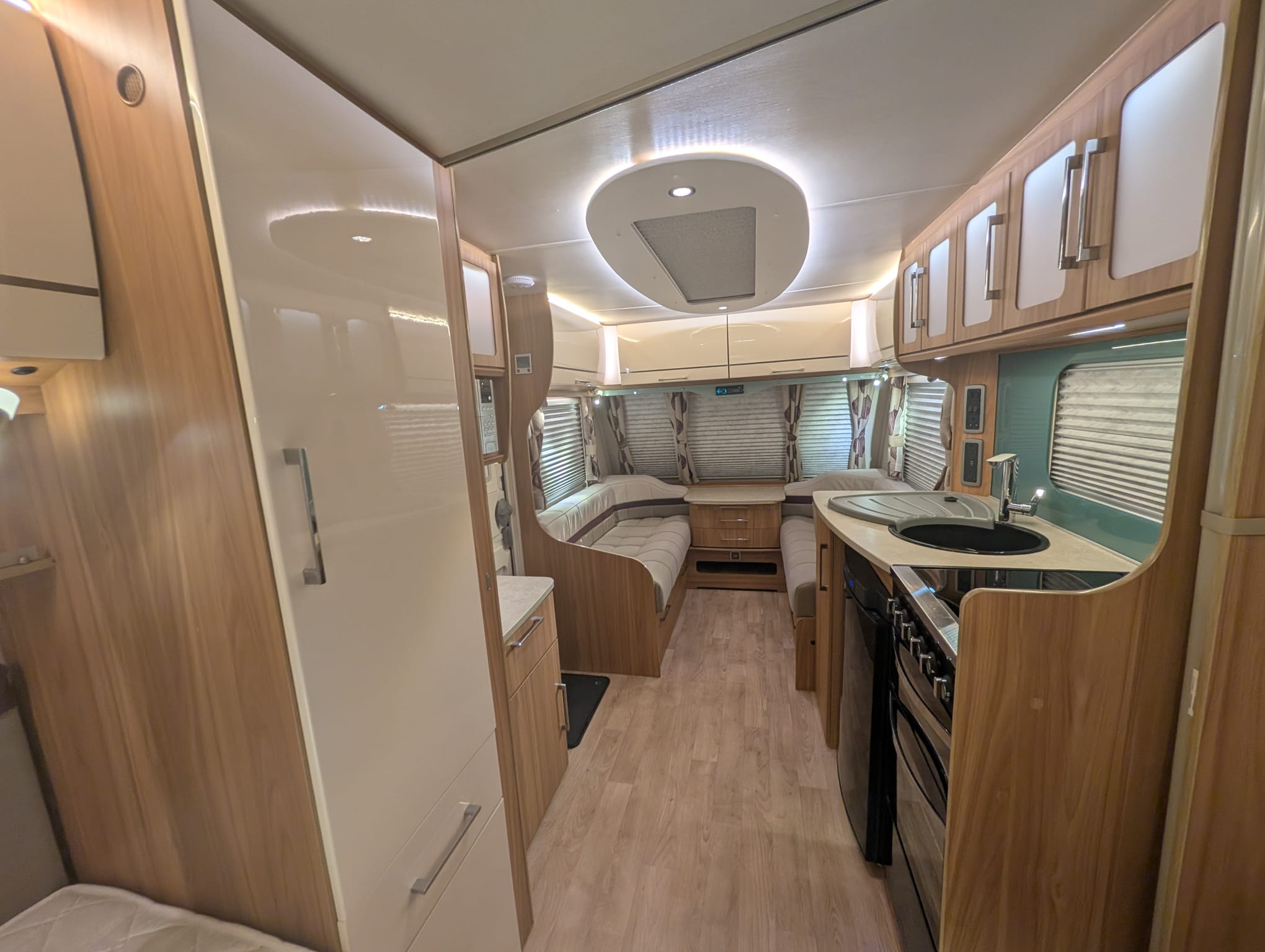 2014 Lunar Clubman SI Saros Edition for sale at RAR Caravans — photo 15 of 20