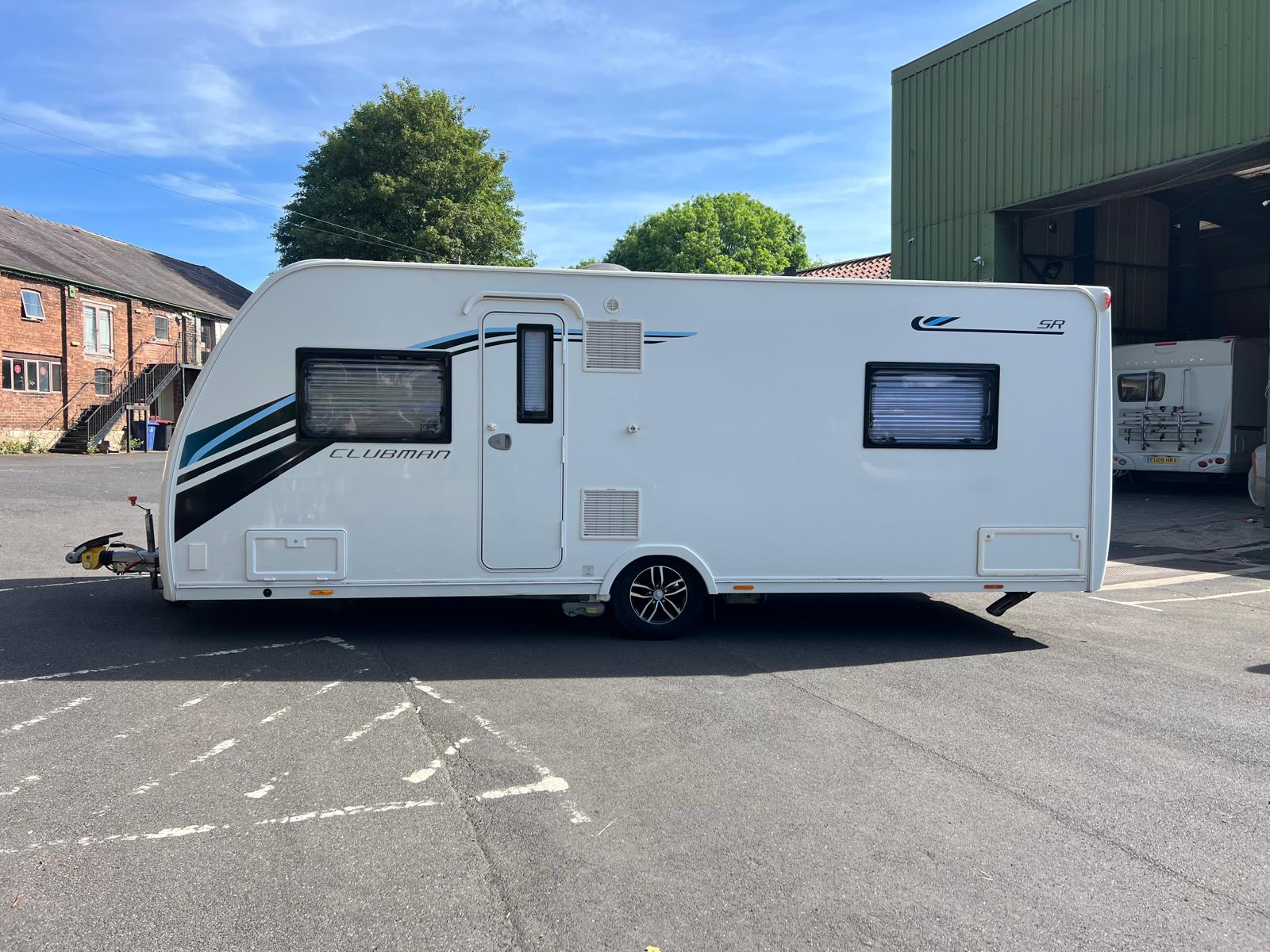 2017 Lunar  Clubman SR for sale at RAR Caravans — photo 4 of 20