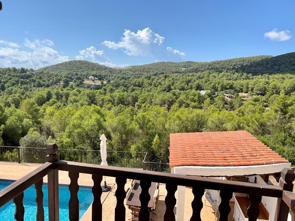 Beautiful property in the middle of the nature of Ibiza4