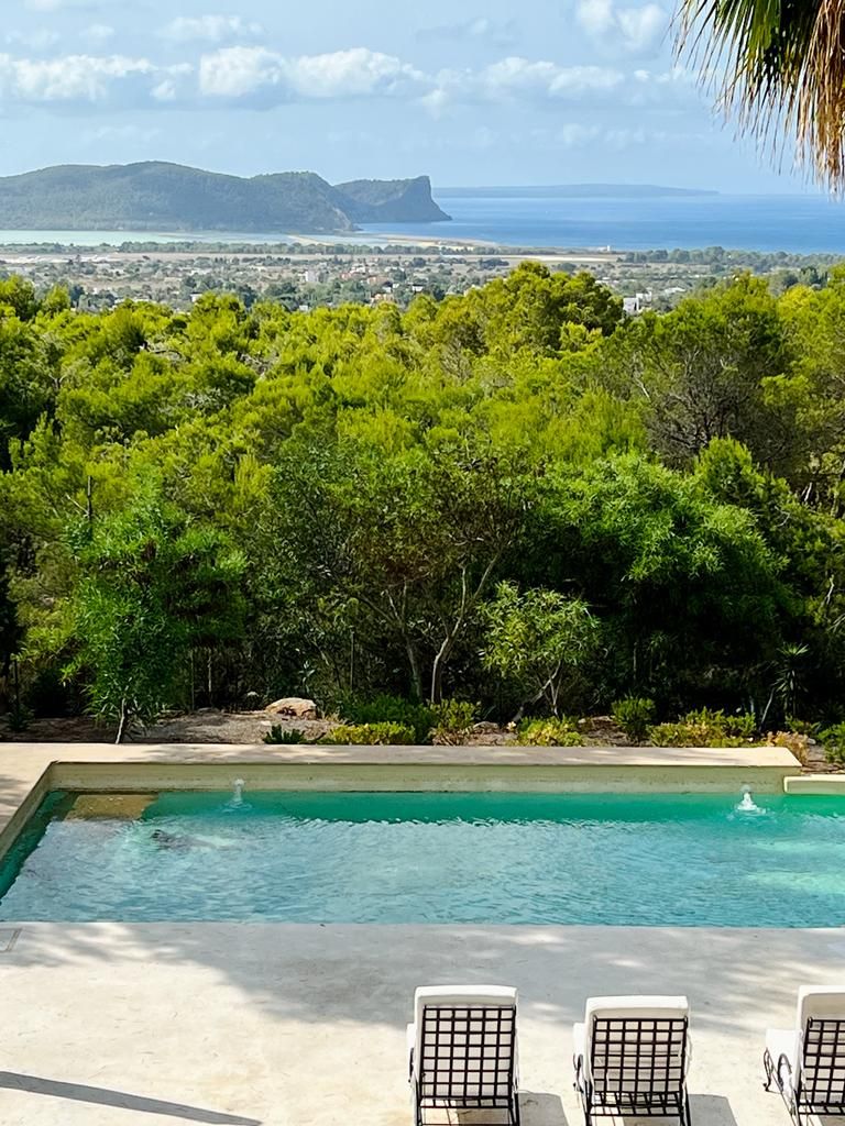 Beautiful Large Villa in KM4 with Nice View and Two Guest Houses5