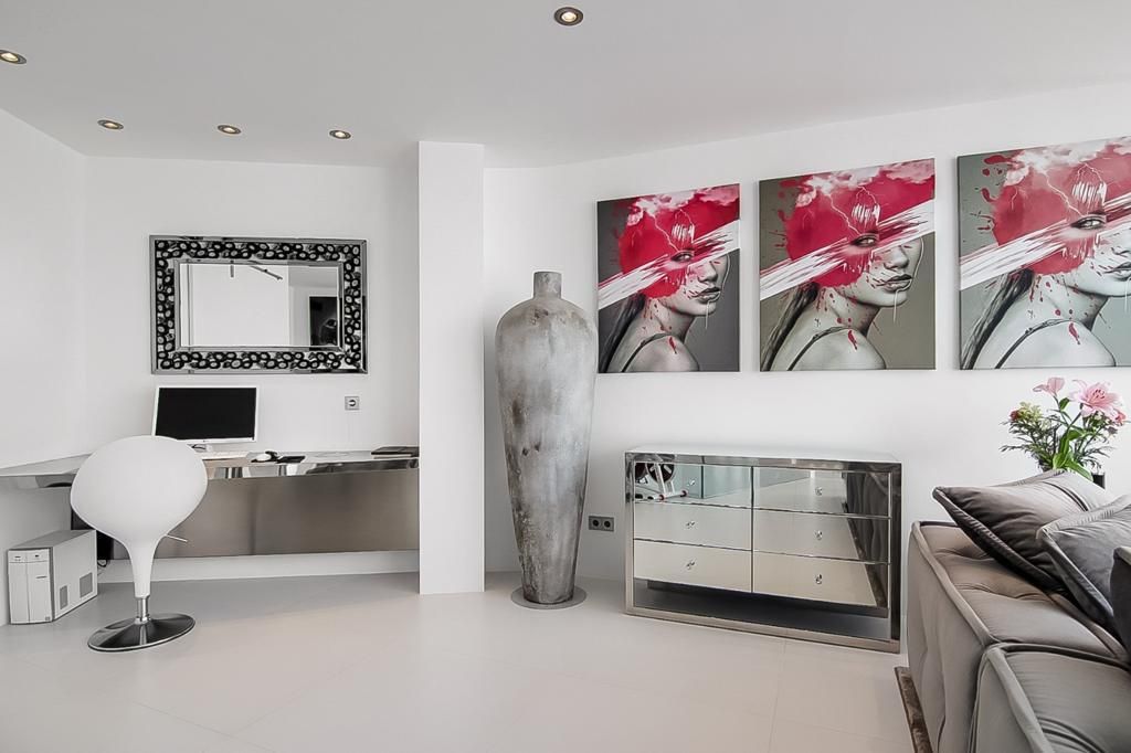Exquisite 2-Bedroom Luxury Penthouse in Ibiza Town with Spectacular Amenities16