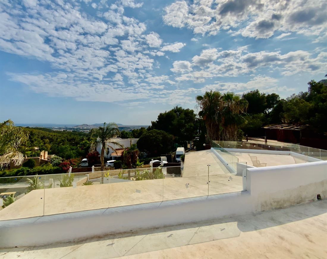 Renovated Villa in Can Furnet's Gated Community with Stunning Sea and Castle Views9