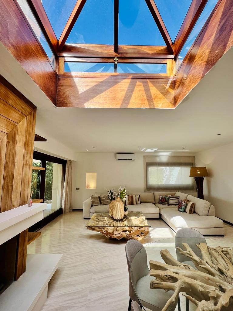 Beautiful Large Villa in KM4 with Nice View and Two Guest Houses21