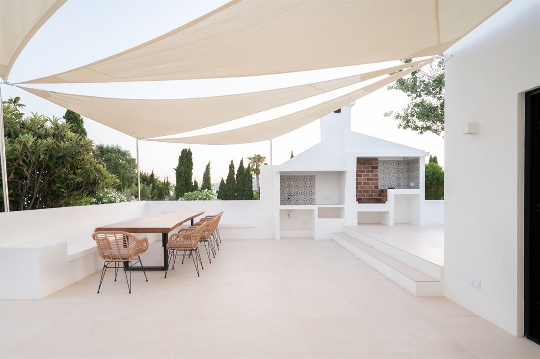 Recently Renovated Urban Villa Near Ibiza Town6