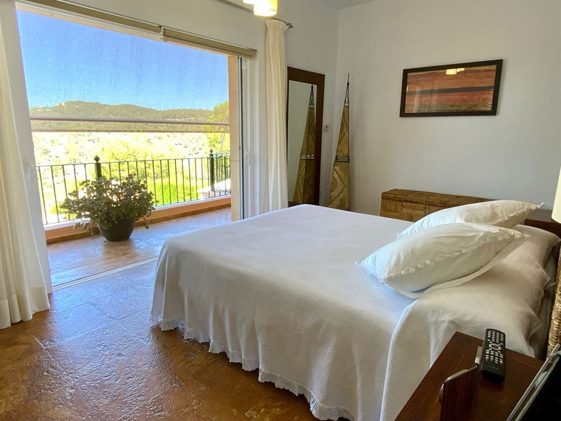 Hilltop Villa in Roca Llisa Gated Community with Stunning Views13