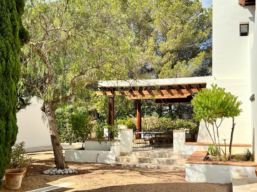 Beautiful Large Villa in KM4 with Nice View and Two Guest Houses11