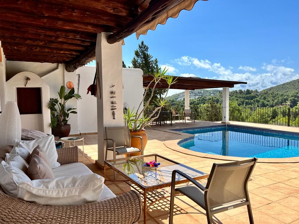 Beautiful property in the middle of the nature of Ibiza13