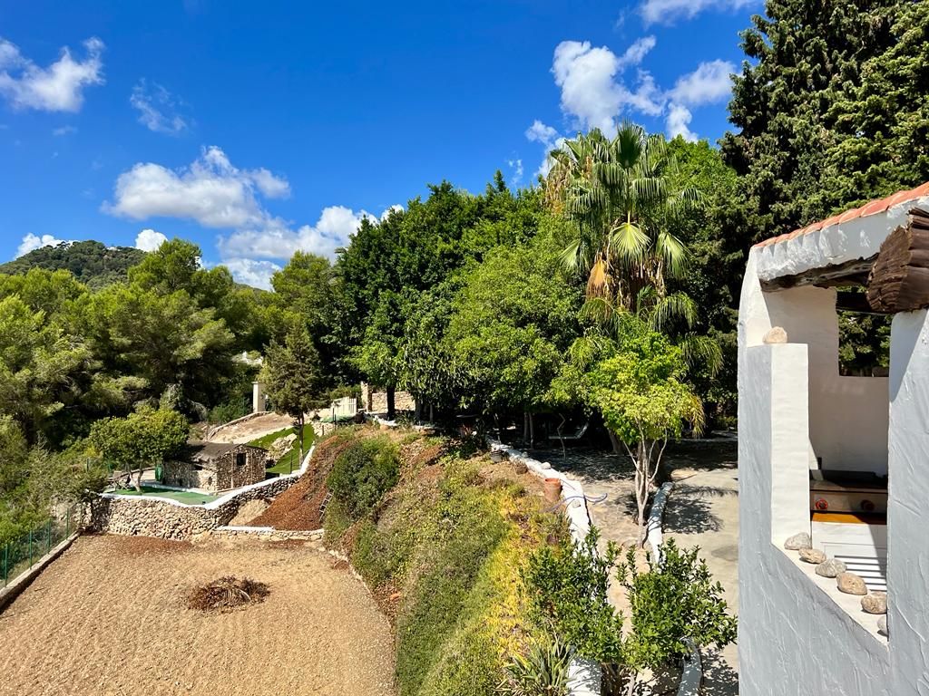 Beautiful property in the middle of the nature of Ibiza2