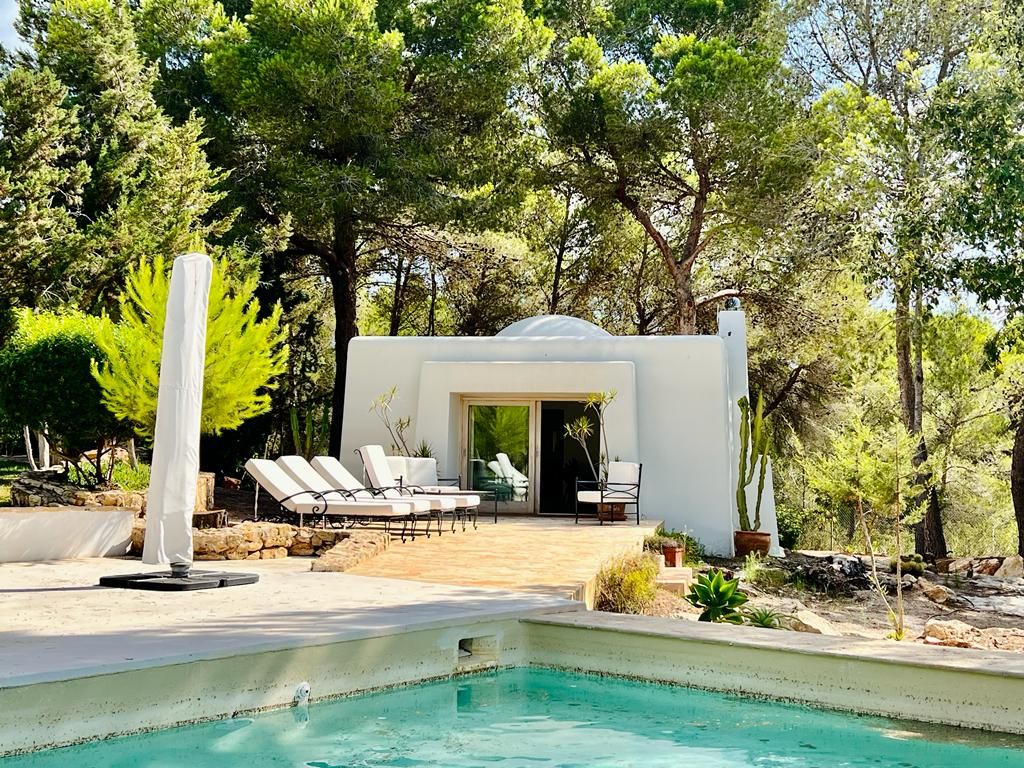 Beautiful Large Villa in KM4 with Nice View and Two Guest Houses2