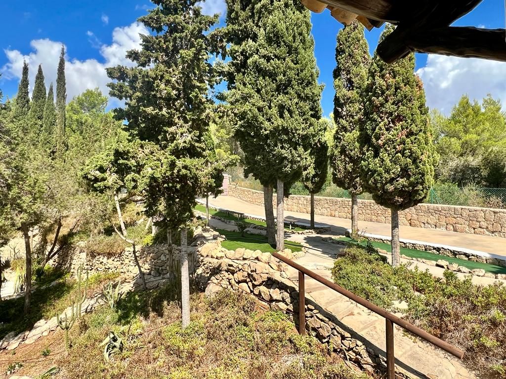 Beautiful property in the middle of the nature of Ibiza11