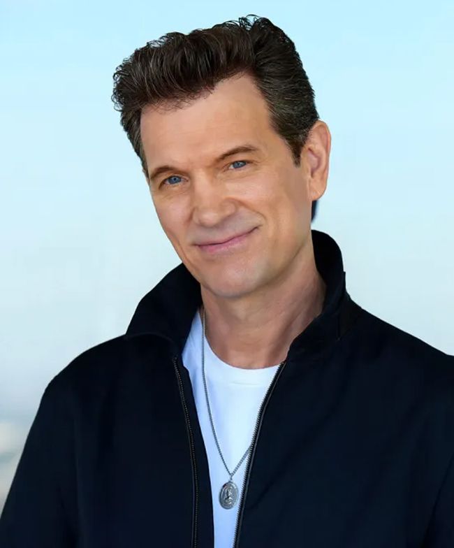 Chris Isaak