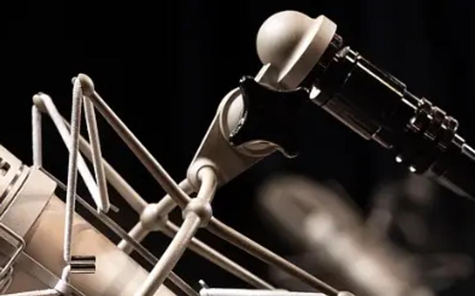Listen to the podcast 