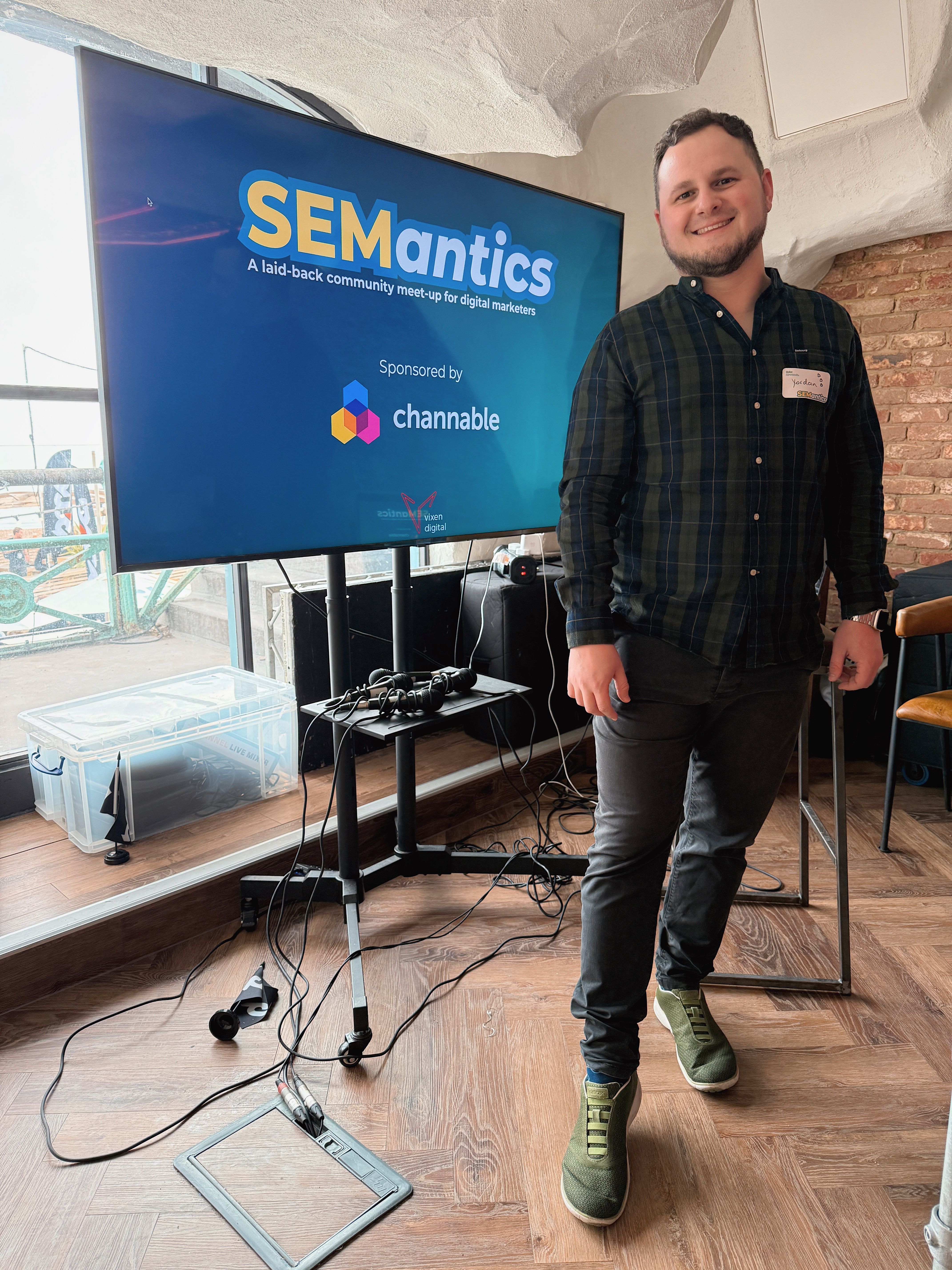 Yordan Dimitrov speaking at SEMantics Brighton
