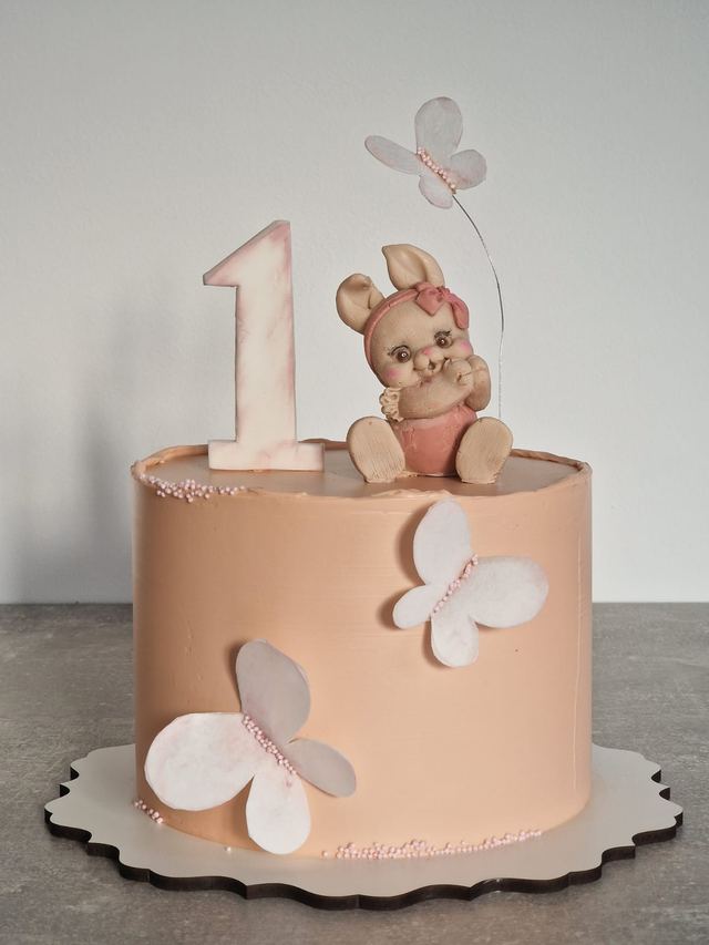 Bespoke sponge cake by JA Sweet Art in Peterborough