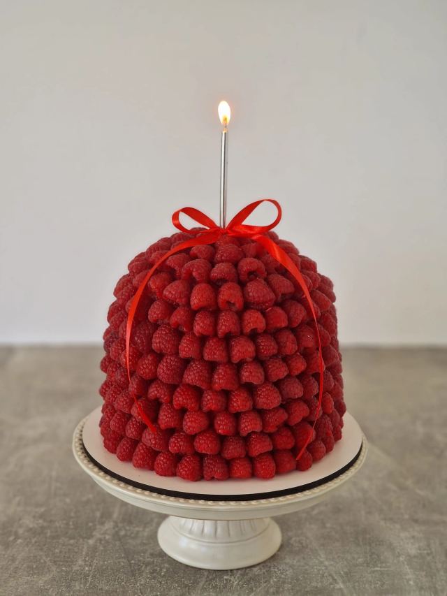 Bespoke sponge cake by JA Sweet Art in Peterborough
