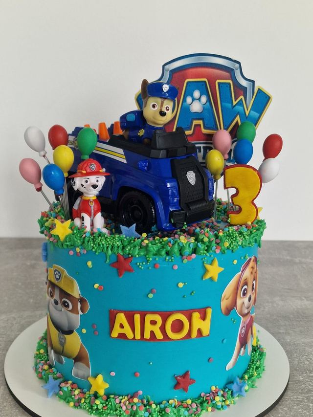 Bespoke sponge cake by JA Sweet Art in Peterborough
