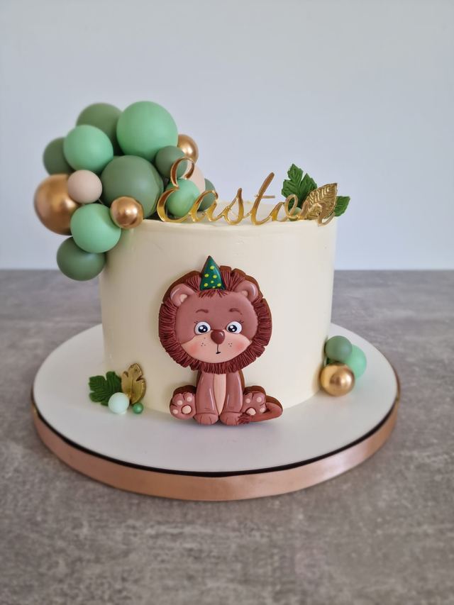 Bespoke sponge cake by JA Sweet Art in Peterborough