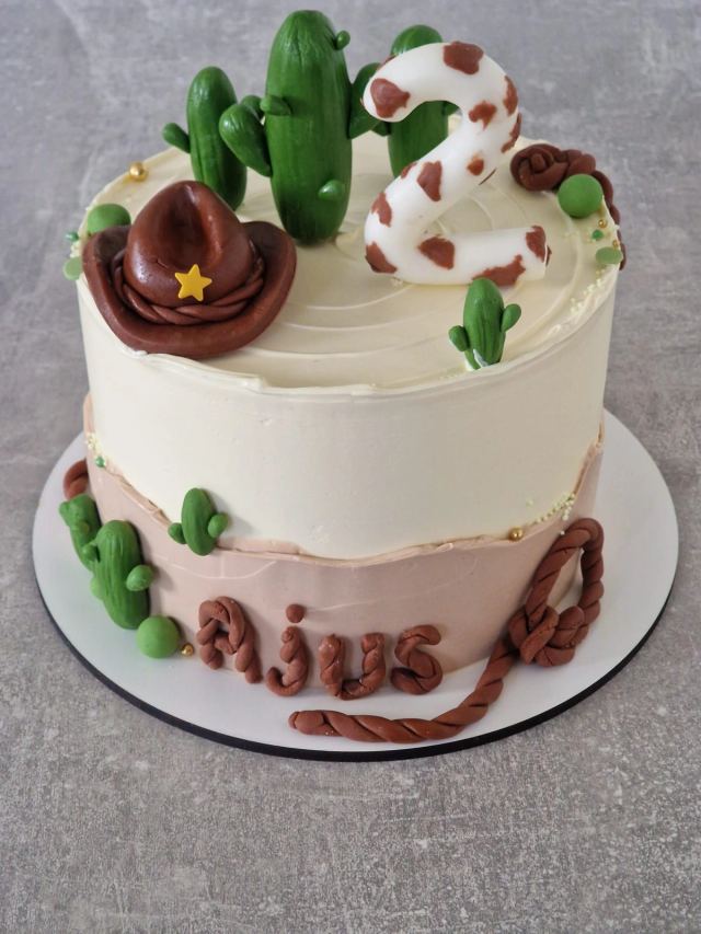 Bespoke sponge cake by JA Sweet Art in Peterborough