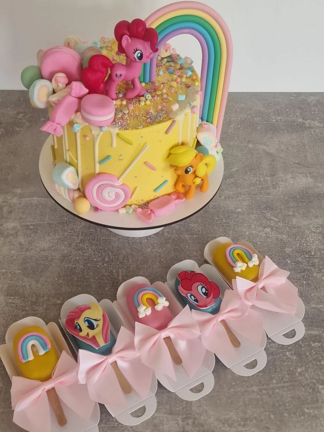 Handmade mini desserts by JA Sweet Art in Peterborough