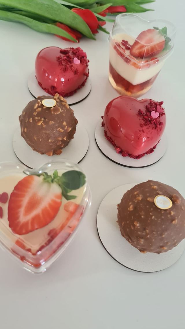 Handmade mini desserts by JA Sweet Art in Peterborough