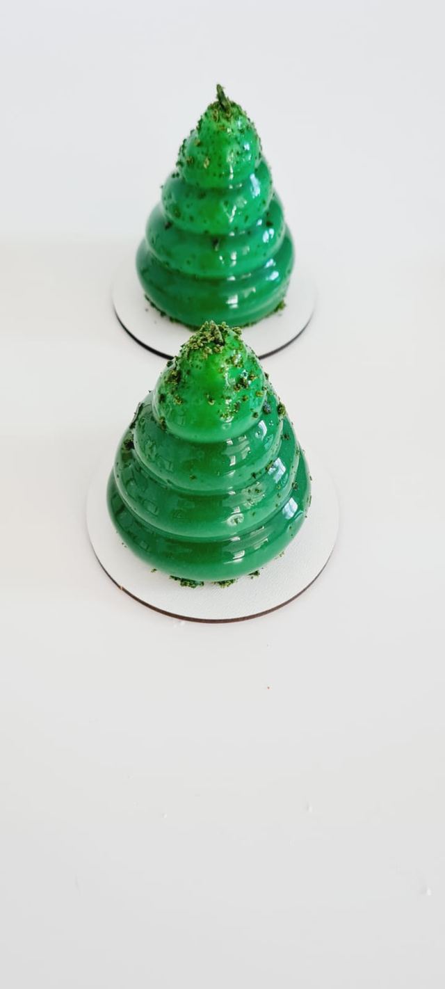 Handmade mini desserts by JA Sweet Art in Peterborough