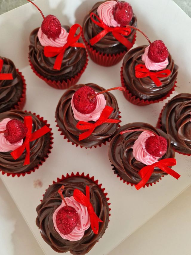 Handmade mini desserts by JA Sweet Art in Peterborough