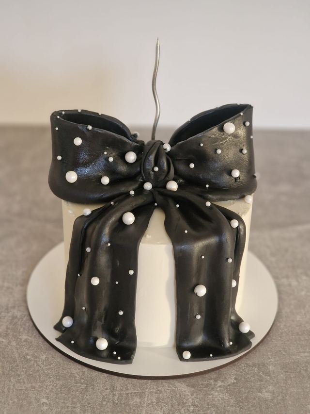 Bespoke sponge cake by JA Sweet Art in Peterborough