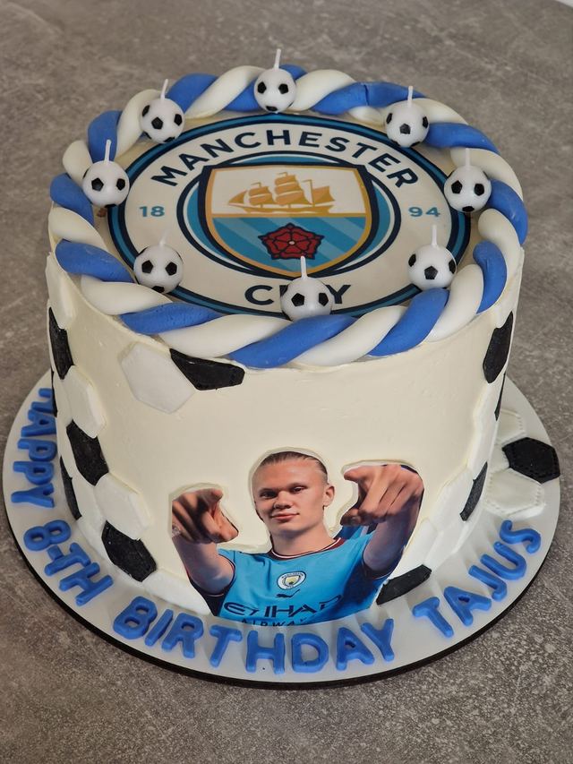 Bespoke sponge cake by JA Sweet Art in Peterborough